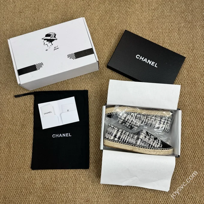 CHANEL Classic Espadrilles