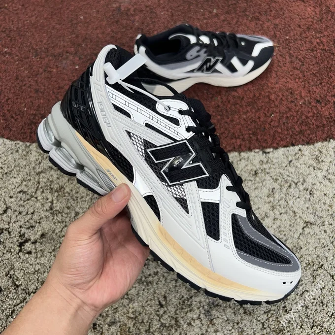 NB1906NC White Black Grey Sneakers