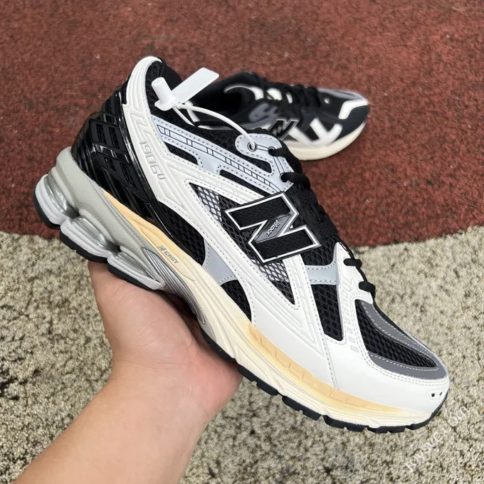 NB1906NC White Black Grey Sneakers