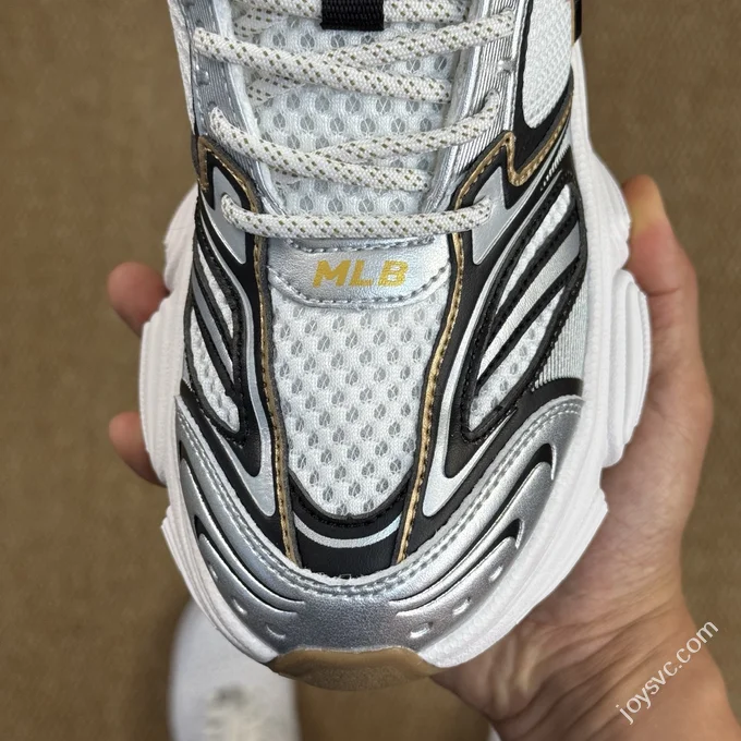 MLB Winner Chunky Cyber Dad Shoes White Silver Gold 3ASHWD15N (GP019)