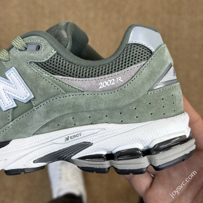 NB2002R Green Sneakers M2002RG1