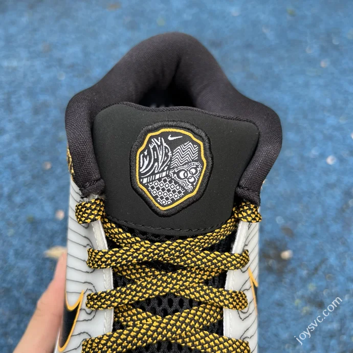 GX Pure Original Kobe 4 White Black Gold AV6339-101
