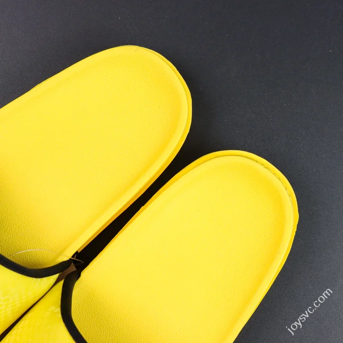 Nike Kobe Offcourt Slides Dodgers Black Yellow IF2870-700