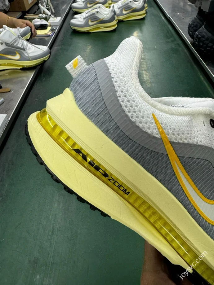 Barefoot Nike Air Zoom Pegasus Premium Running Shoes HQ2592 010