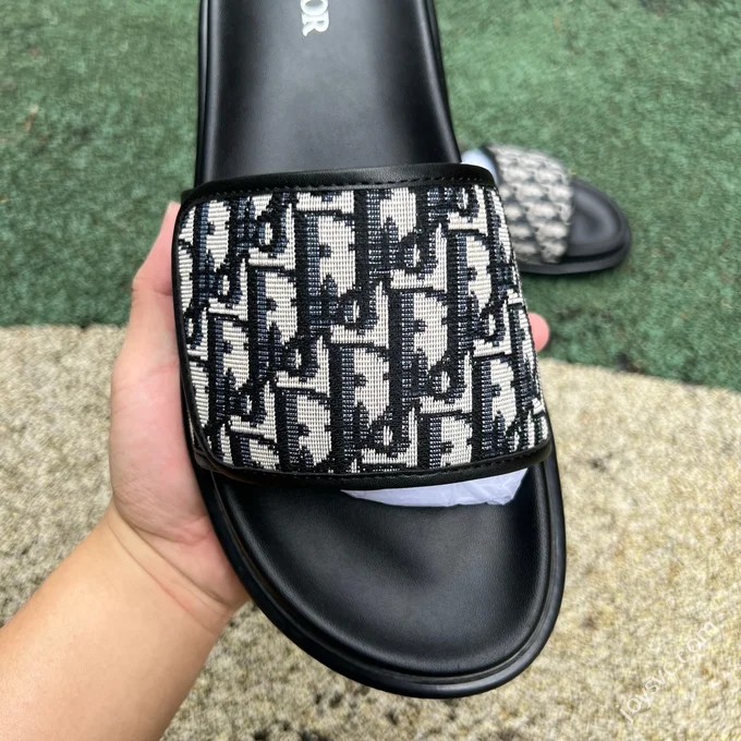 DIOR Aqua Anti-Slip Slides Black