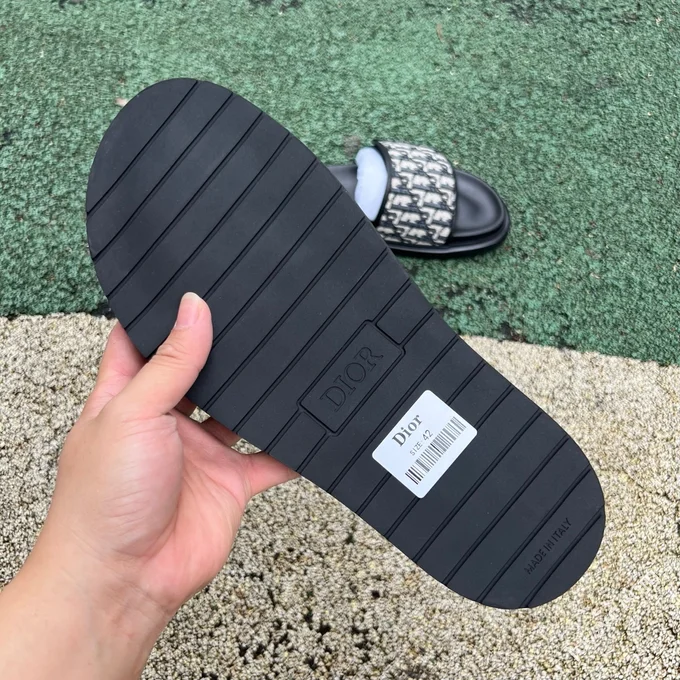 DIOR Aqua Anti-Slip Slides Black