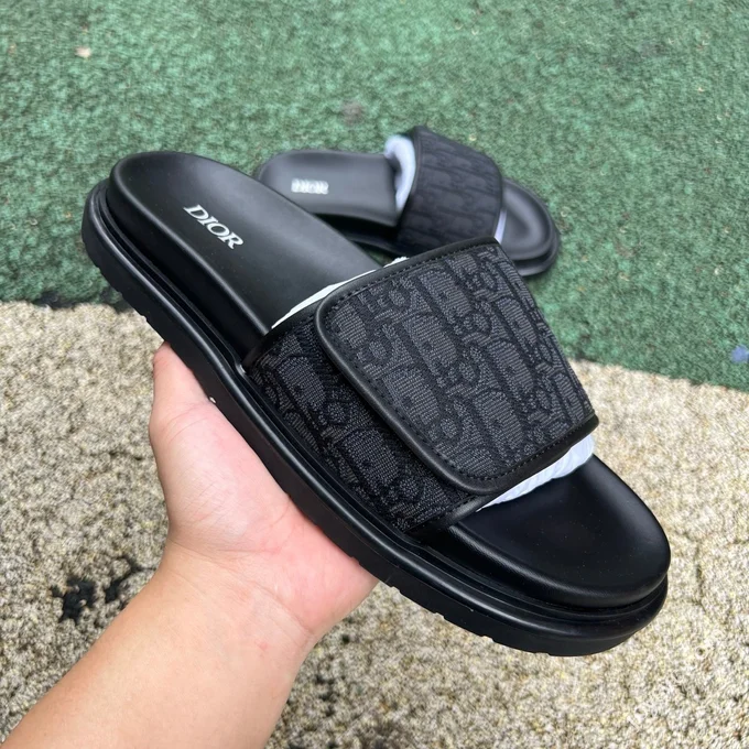 DIOR Aqua Anti-Slip Slides Black