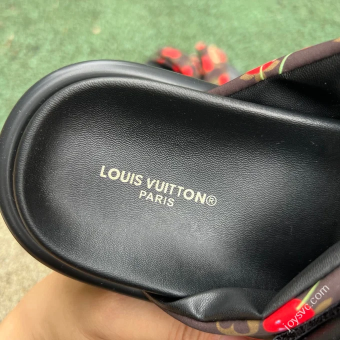 Takashi Murakami x LOUIS VUITTON Cherry Black Pool Pillow Slides