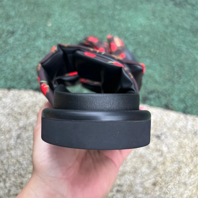 Takashi Murakami x LOUIS VUITTON Cherry Black Pool Pillow Slides