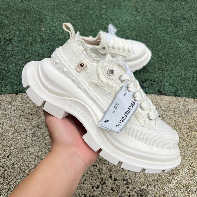 SMILEREPUBLIC Dad Shoes Beige White
