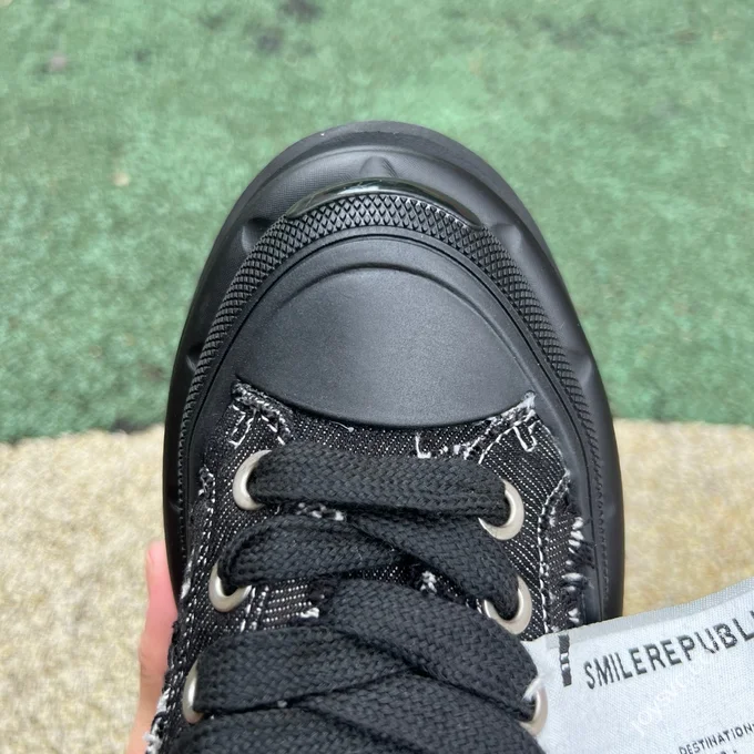 SMILEREPUBLIC Dad Shoes Black