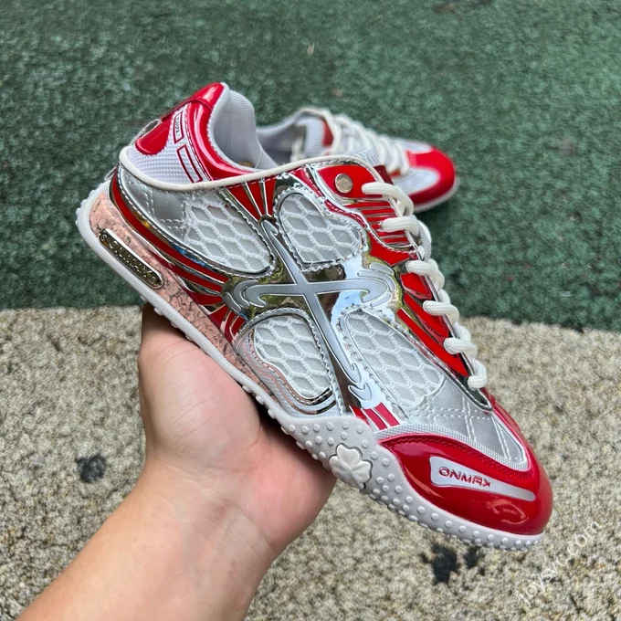 ON MAX Training Trainer Shoes Grey Red