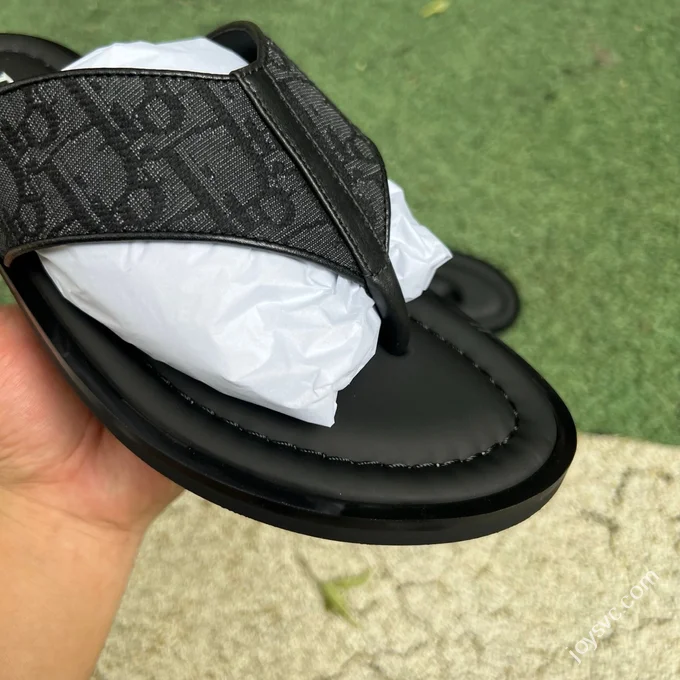 Dior Alias Calfskin Flip-Flops Black Men's Beige