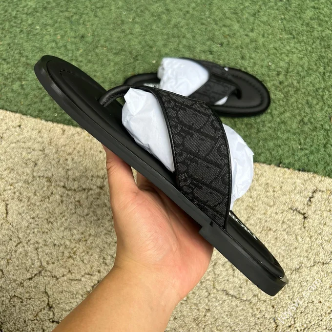 Dior Alias Calfskin Flip-Flops Black Men's Beige