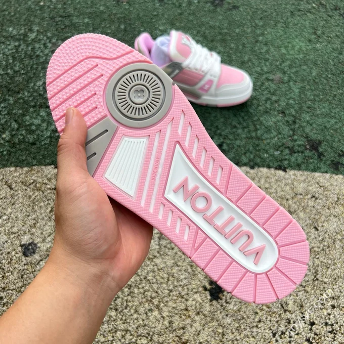 Pure Original LOUIS VUITTON Trainer White Pink Silver