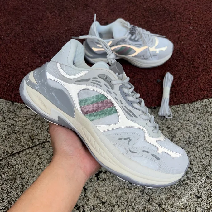 GUCCI Round Toe Drawstring 2.0 Grey