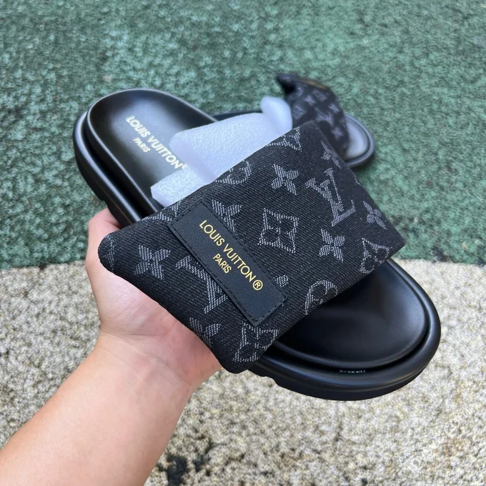 LV Slides Black LOUIS VUITTON Pool Pillow Comfort