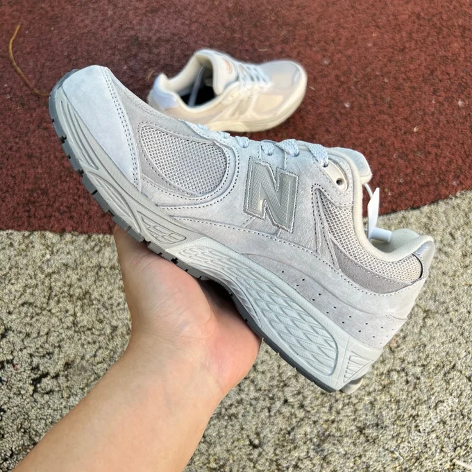 Pure Original NB2002R Grey Suede ML2002RD