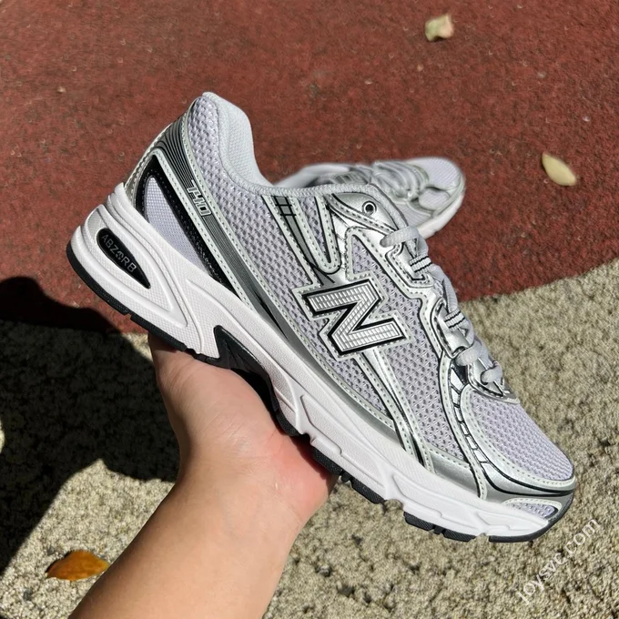 NB740JPG Grey Silver