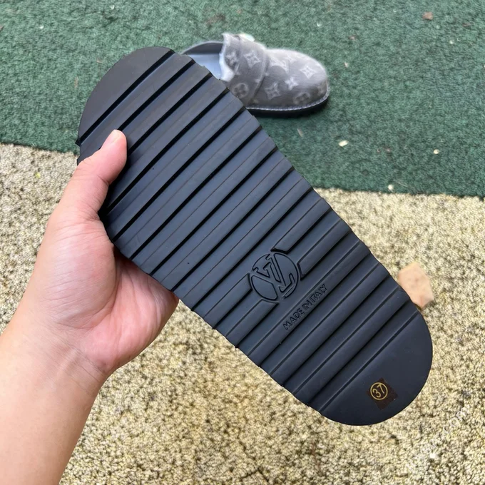 LV Half-Slipper Grey LOUIS VUITTON Cosy Comfort Denim Mules
