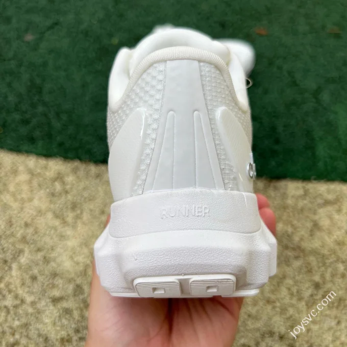Alo Yoga Runner Low Sneaker Alo White