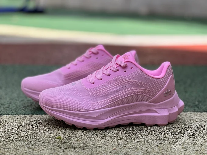 Alo Yoga Runner Low Sneaker Alo Pink