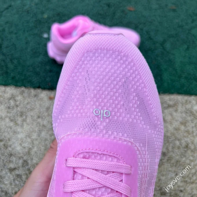 Alo Yoga Runner Low Sneaker Alo Pink