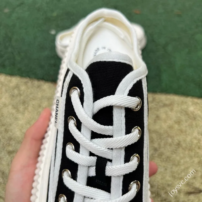 Chanel Half-Slipper Black White