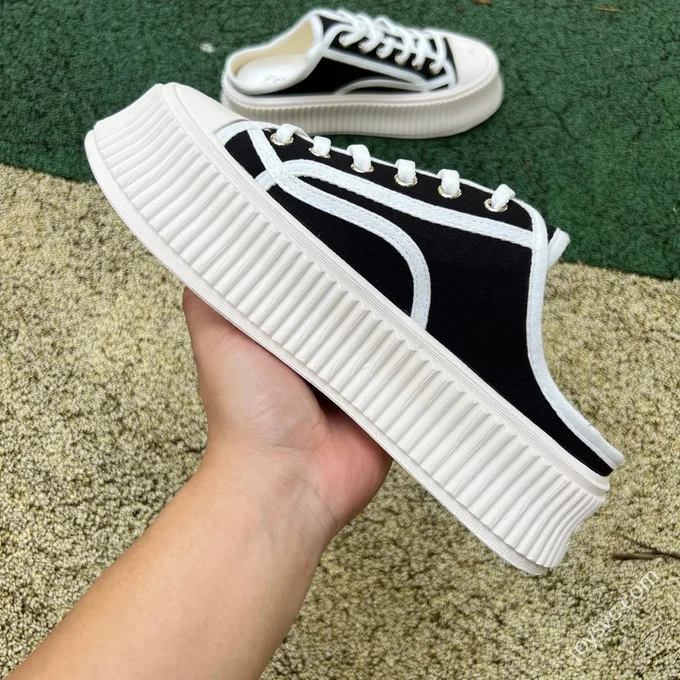 Chanel Half-Slipper Black White