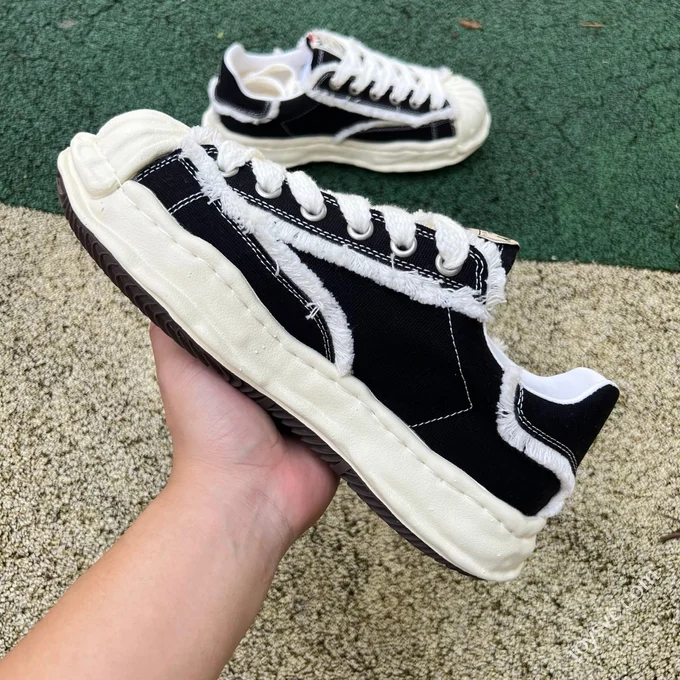 MIHARA YASUHIRO x xVESSEL MYY Black White