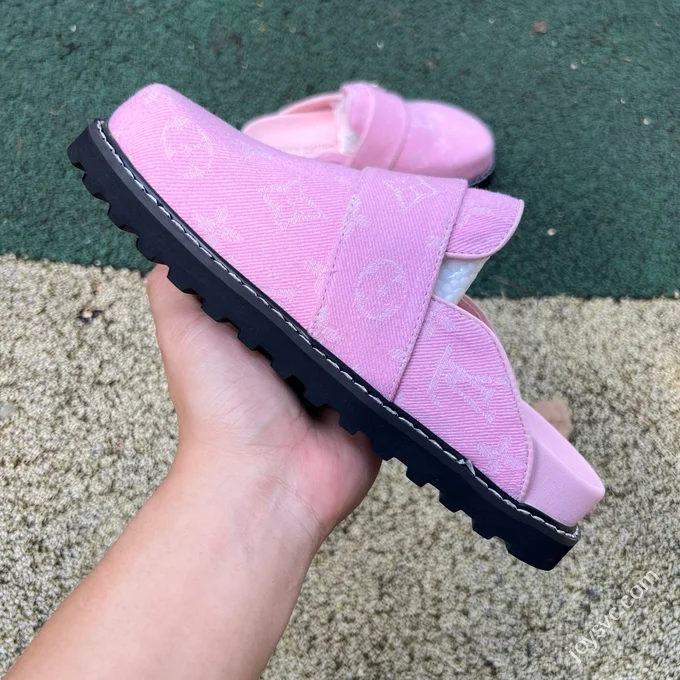 LV Half-Slipper Pink LOUIS VUITTON Cosy Comfort Denim Mules