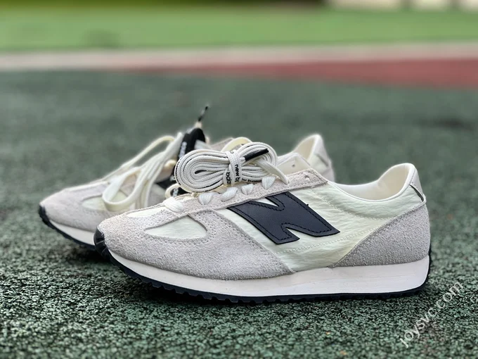 President Version NB471 Beige Black