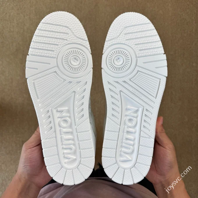 LV White Patent Leather Meteor LOUIS VUITTON Trainer