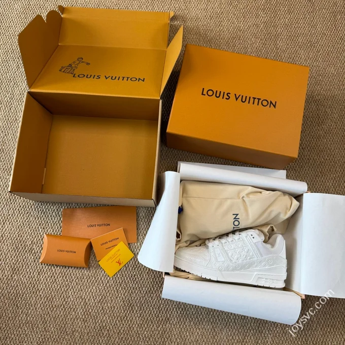 LV White Patent Leather Meteor LOUIS VUITTON Trainer