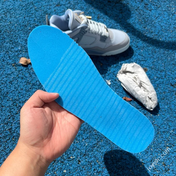 GX Pure Original AJ4 UN Collaboration Blue HV9204-407