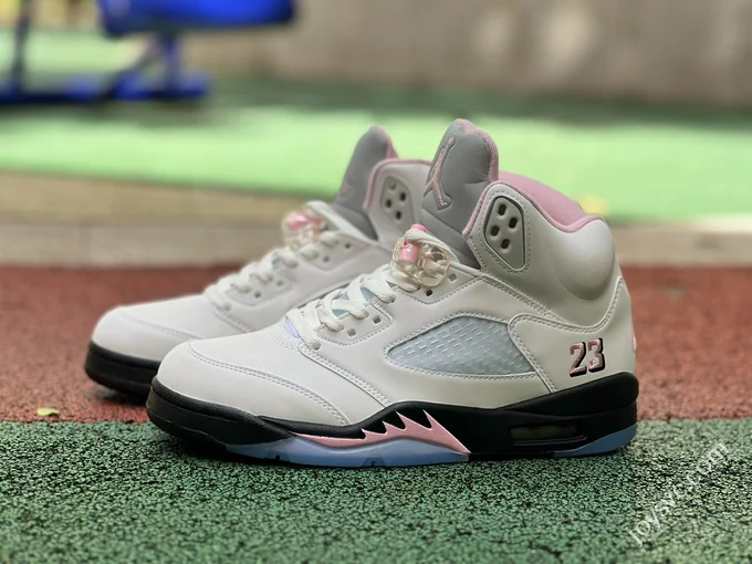 AJ5 White Pink 35th Anniversary HQ7978-102