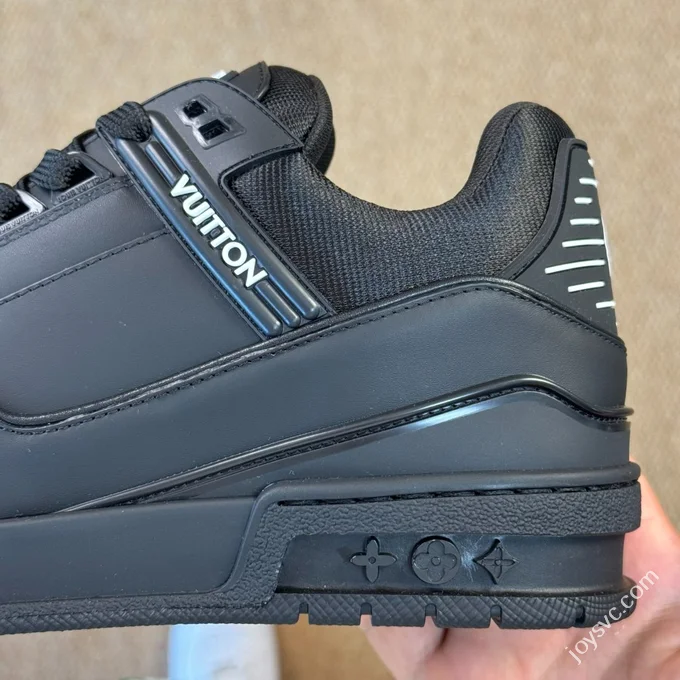 LV Nigo Collaboration Portrait Black LOUIS VUITTON Trainer