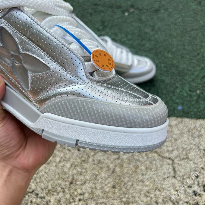 LOUIS VUITTON Skate LV Sneakers Metallic Silver