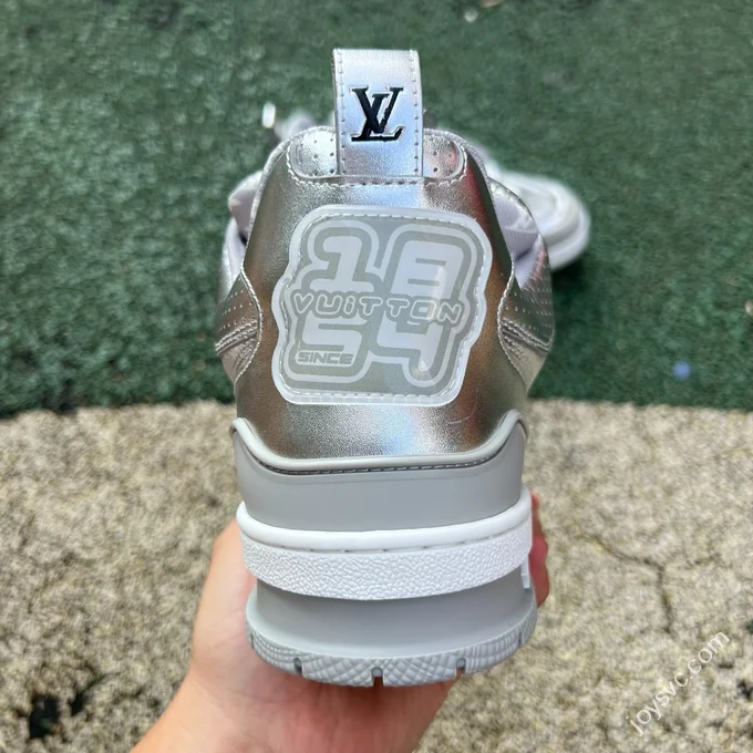 LOUIS VUITTON Skate LV Sneakers Metallic Silver