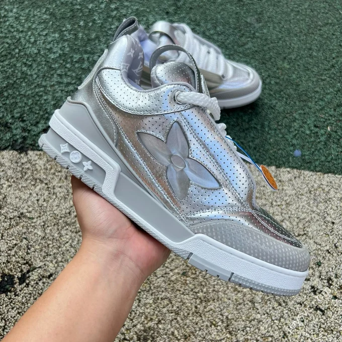 LOUIS VUITTON Skate LV Sneakers Metallic Silver