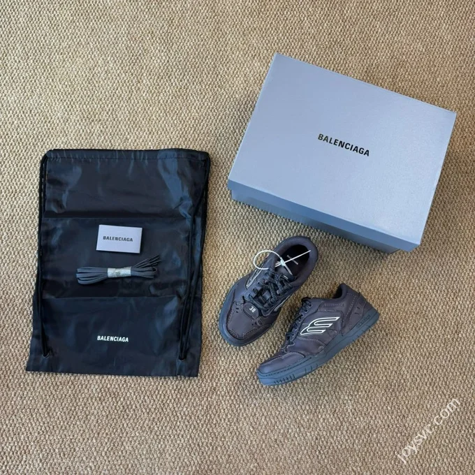 VG Balenciaga 18th Generation Brown 