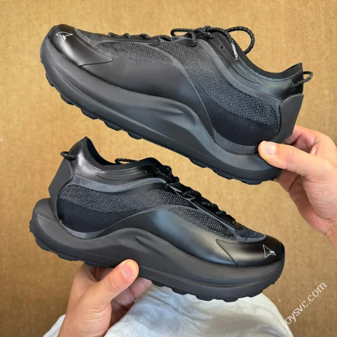 Roa Sella Outdoor Shoes Nylon Black Gorpcore