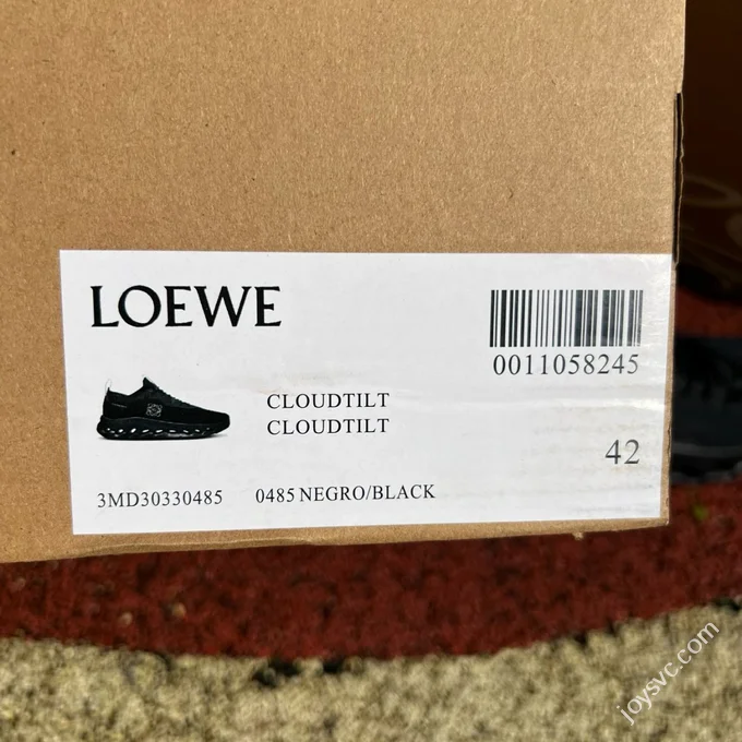 On x LOEWE Cloudtilt Black