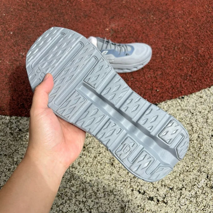 On x LOEWE Cloudtilt Grey