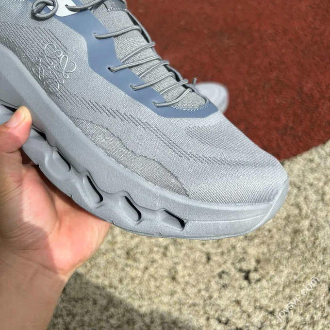 On x LOEWE Cloudtilt Grey