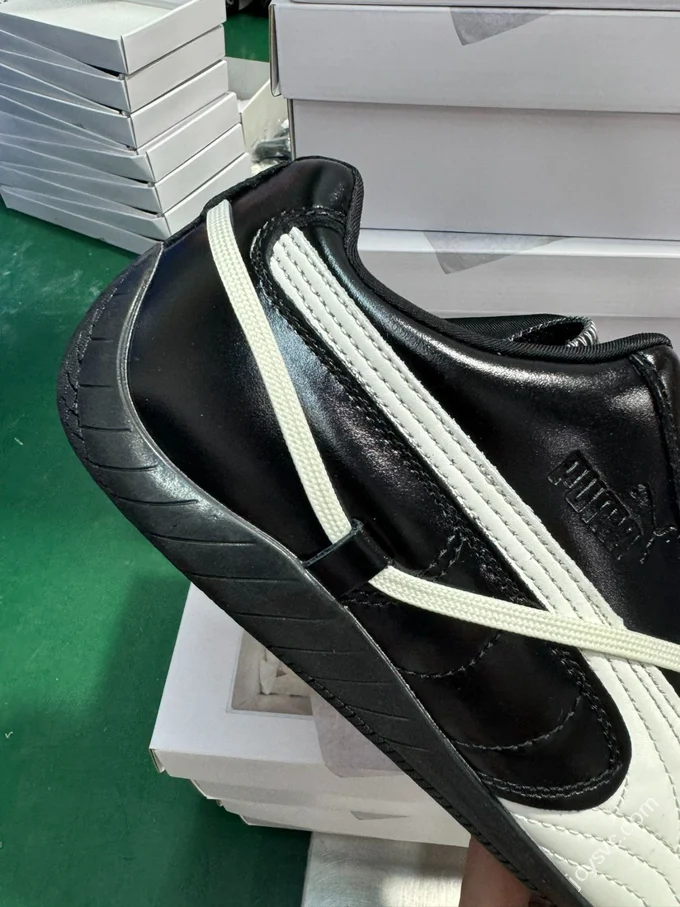 New B Version Rose x Puma Speedcat Collaboration Casual Shoes 404391-01