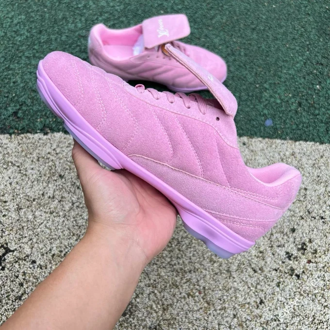 LV Soccer Shoes Pink LOUIS VUITTON Footprint Soccer