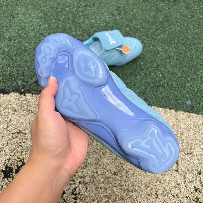 LV Soccer Shoes Blue LOUIS VUITTON Footprint Soccer