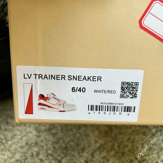 LOUIS VUITTON Trainer LV White Red