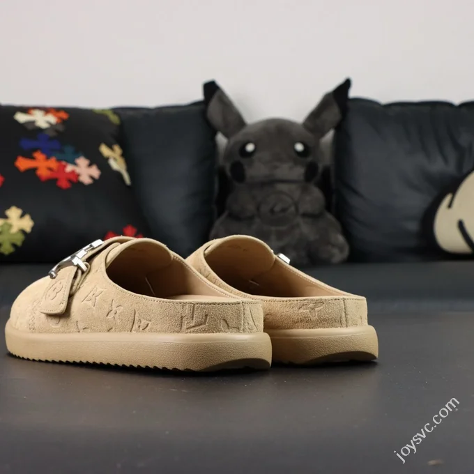 LOUIS VUITTON Easy Calf Leather Flat Toe Covered Mules/Clogs